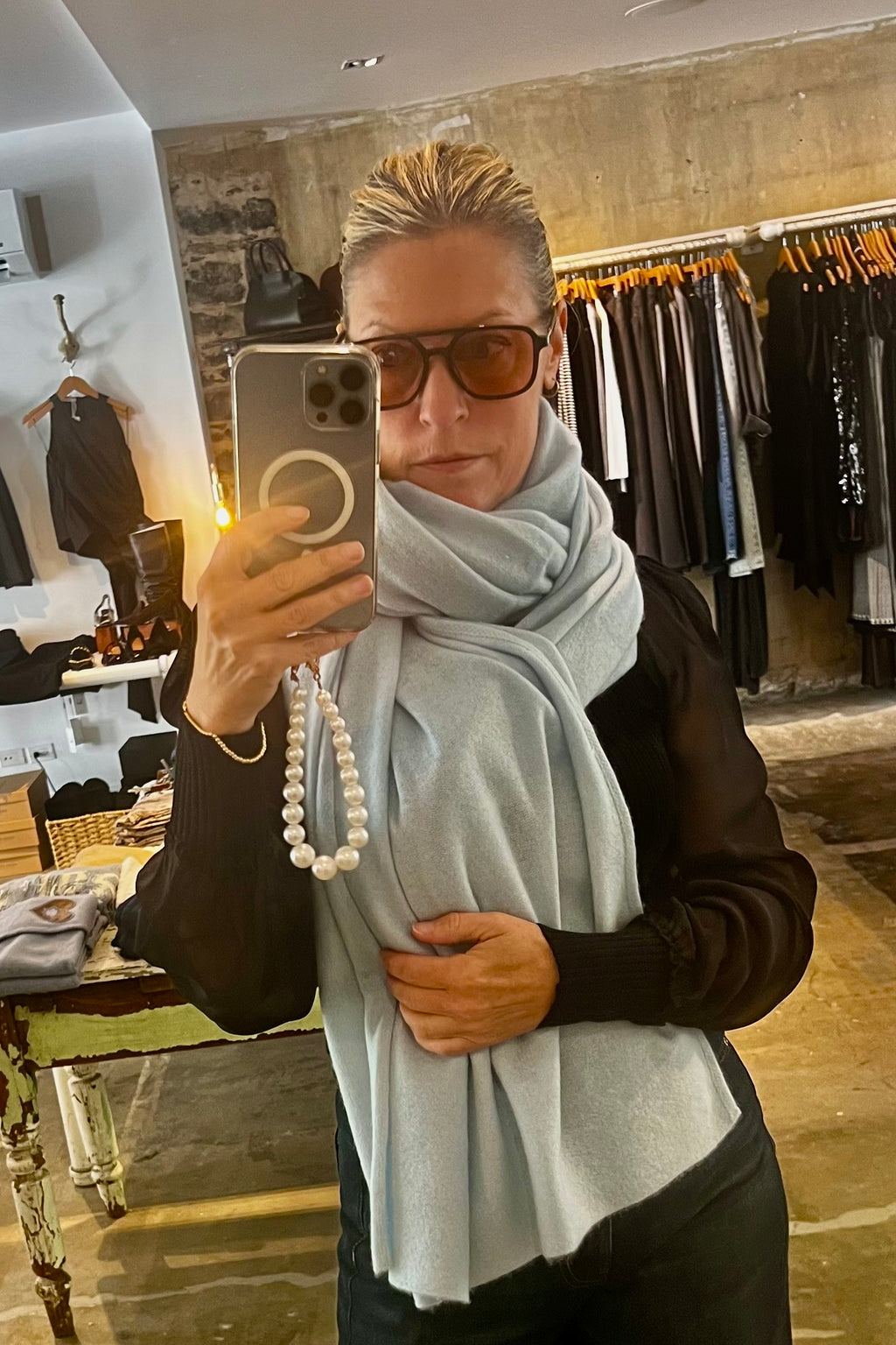 White + Warren - Cashmere Travel Wrap (blue fog)