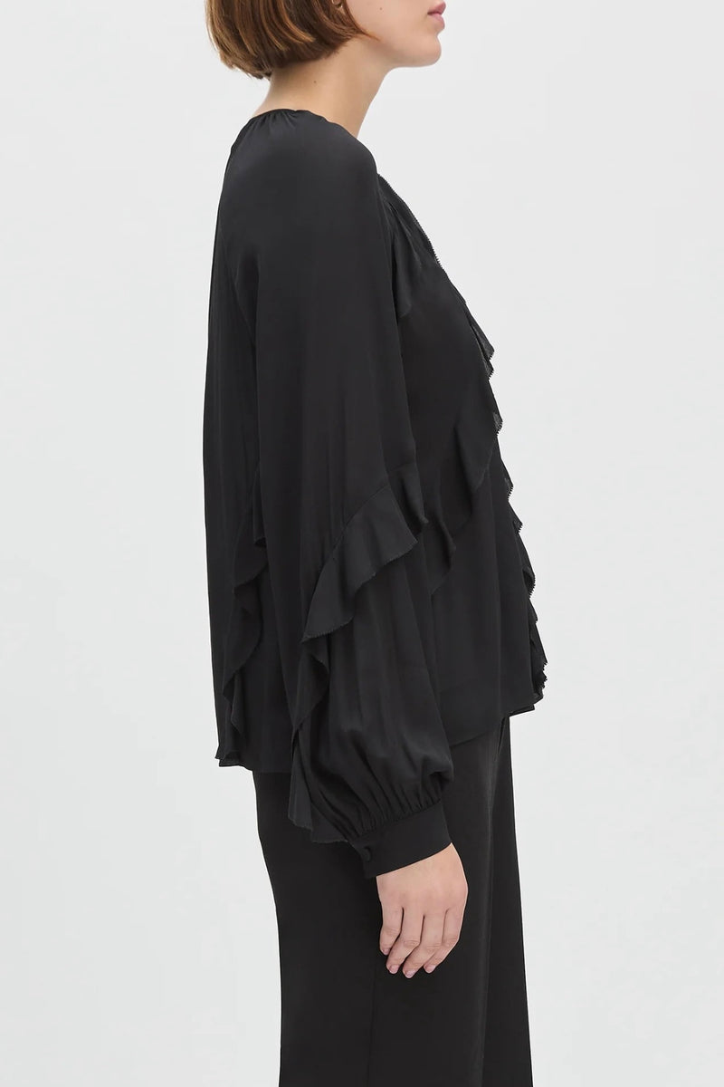 Favorite Daughter - The Because of You Top (black)