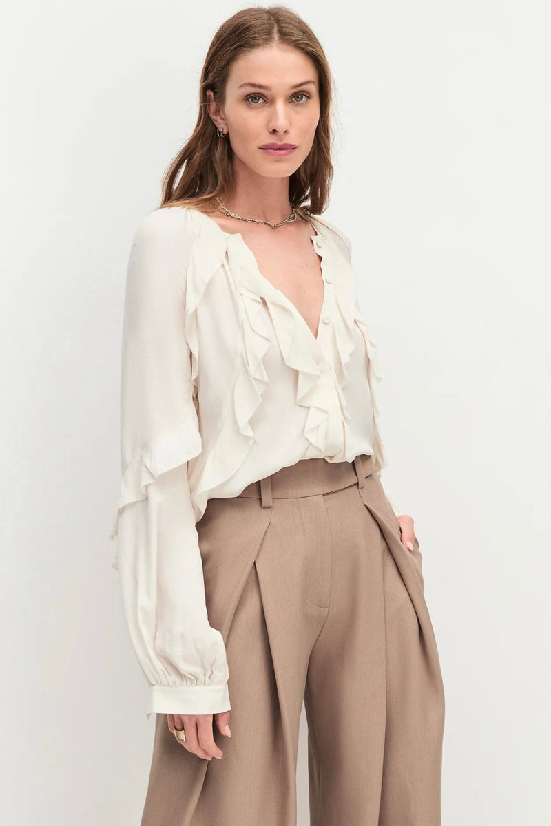 Favorite Daughter - The Because of You Top (ivory)