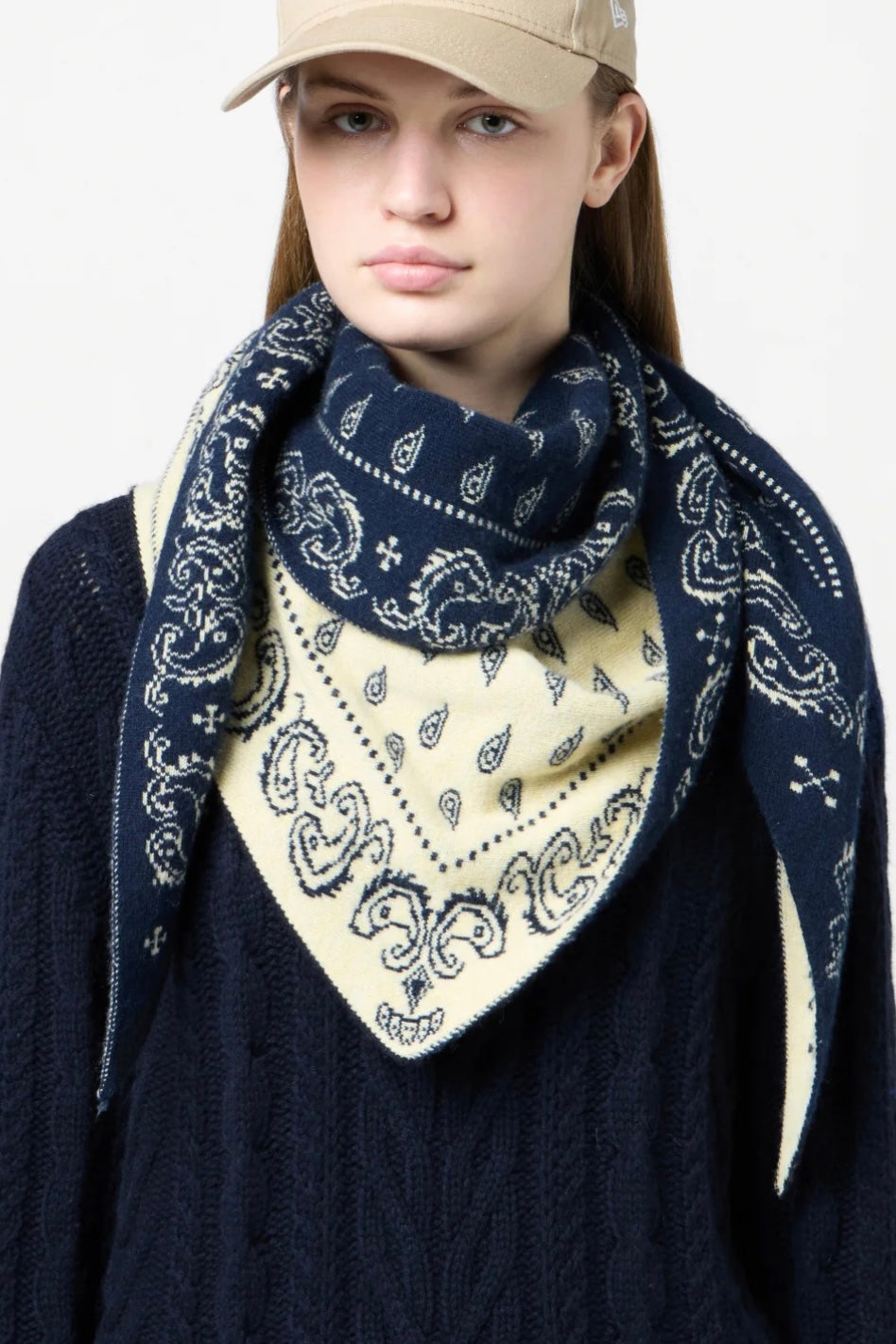 Guest in Residence - The Wild Rag (midnight/butter)