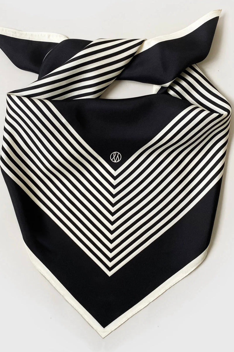Lescarf - No. 2 (black) 90x90
