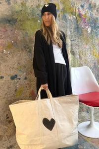 Kerri Rosenthal - Love Beanie (black)