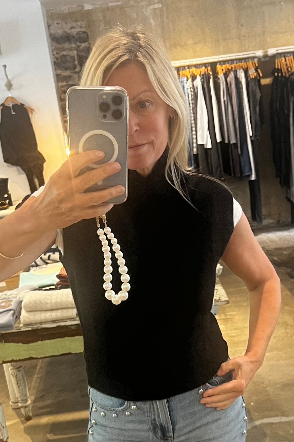 White + Warren - Cashmere Sleeveless Mockneck (black)