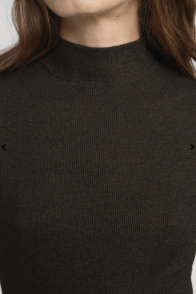 Frame - The Lurex Mock Neck Tee (americano)