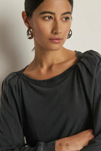 Nation LTD. - Sammy Envelope Neck Tee (vintage black)