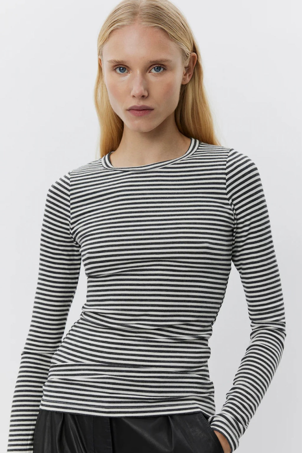 Sofie Schnoor - Petricia Stripe L/S Tee (dark grey striped)
