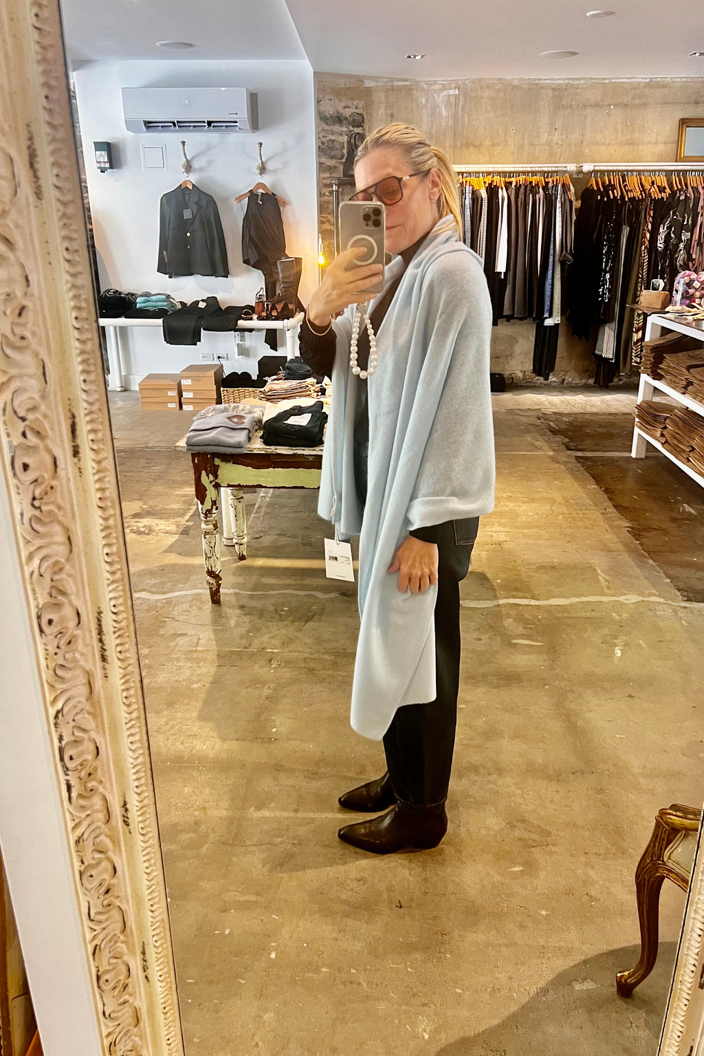 White + Warren - Cashmere Travel Wrap (blue fog)