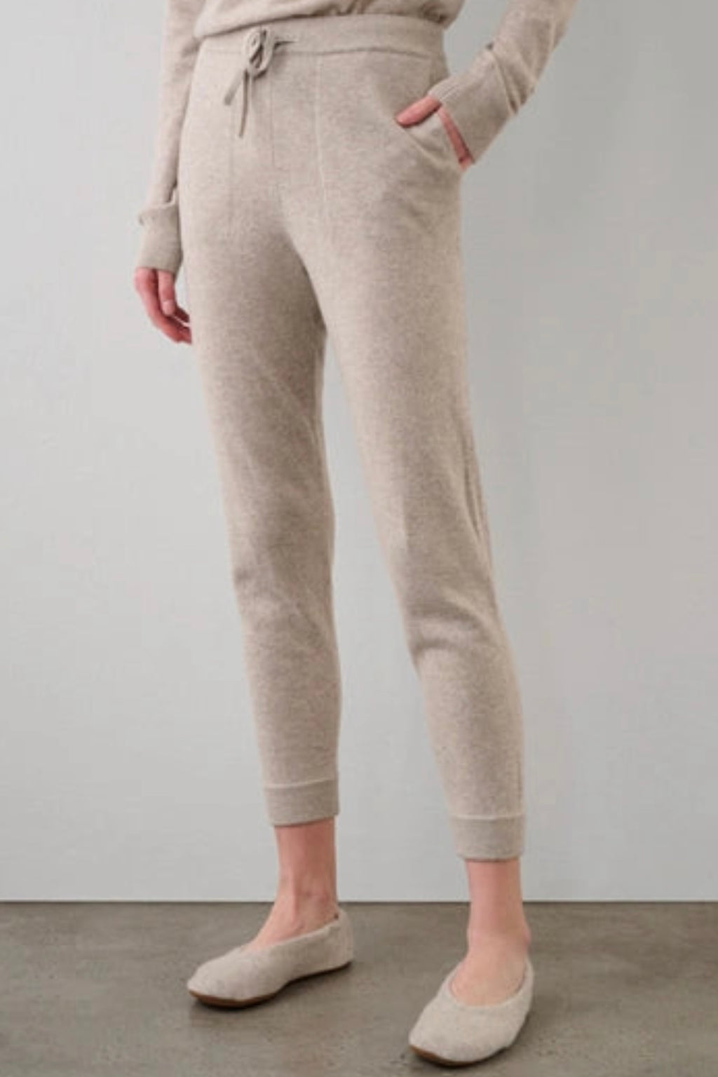 White + Warren - Cashmere Jogger (Taupe Heather)