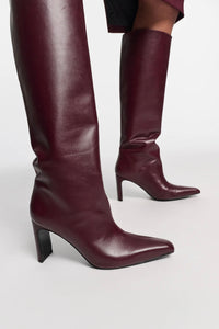 Dorothee Schumacher  Footwear - Chic Sophistication Wide Tall Boot (bordeaux)