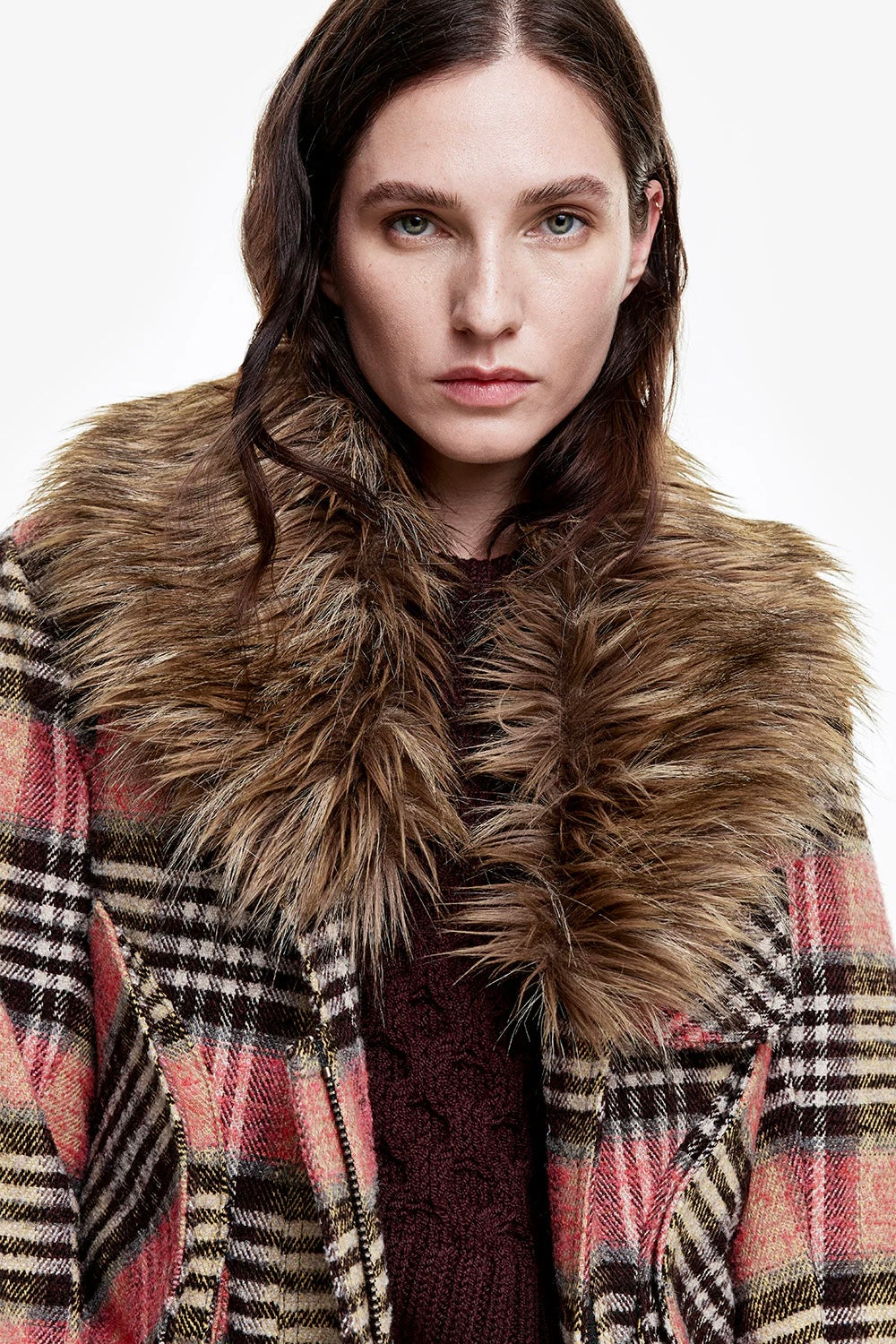 Smythe - Detachable Magnetic Faux Fur Collar - AS2305