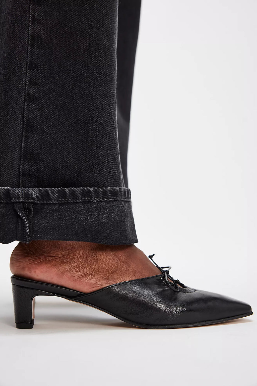 ALOHAS - Amar Black Leather Mules