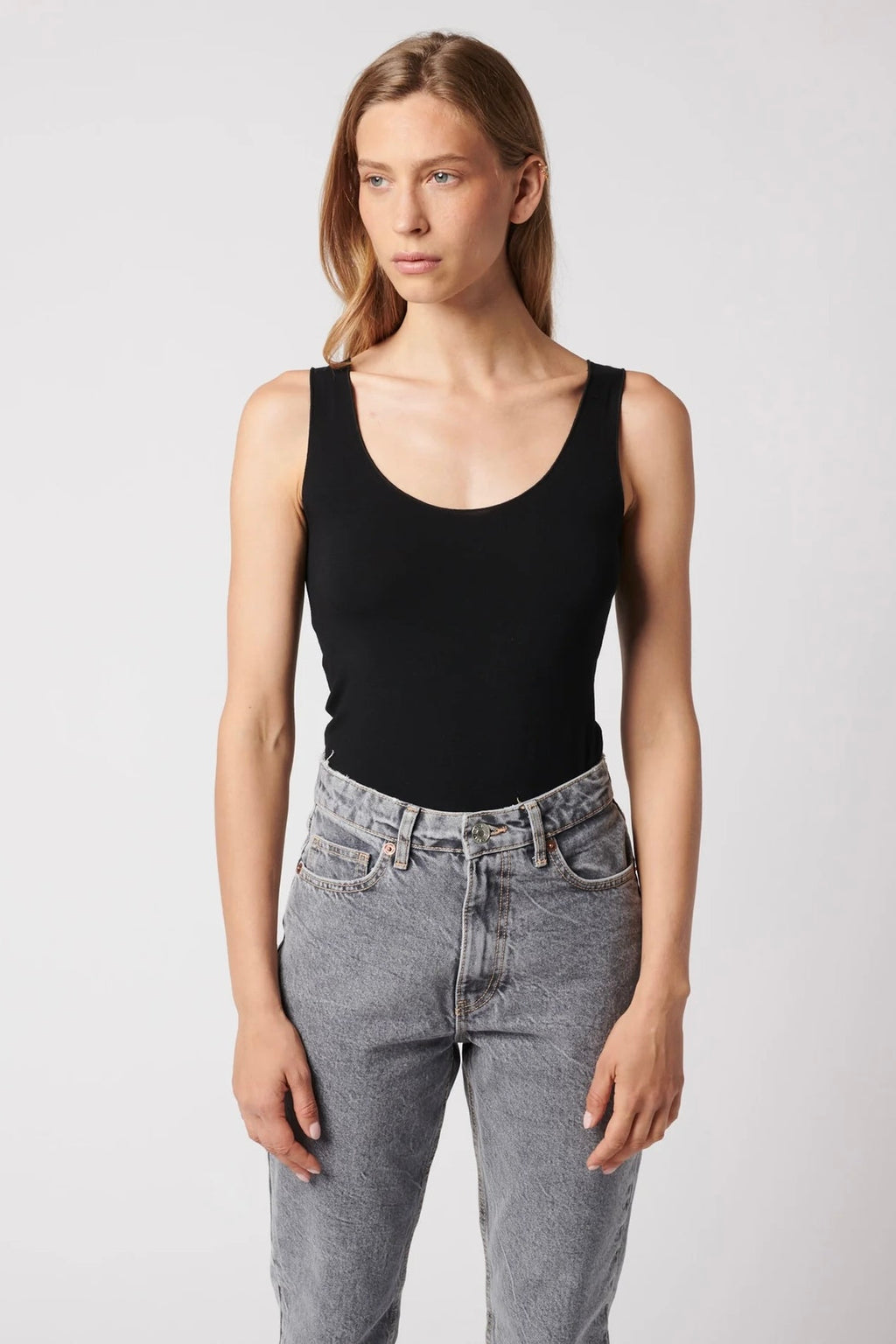 Majestic Filatures - Soft Touch Tank (Black)