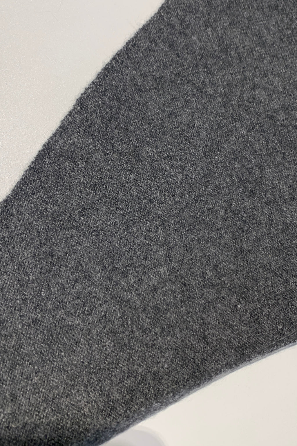 White + Warren - Cashmere Neckerchief (Grey Heather)