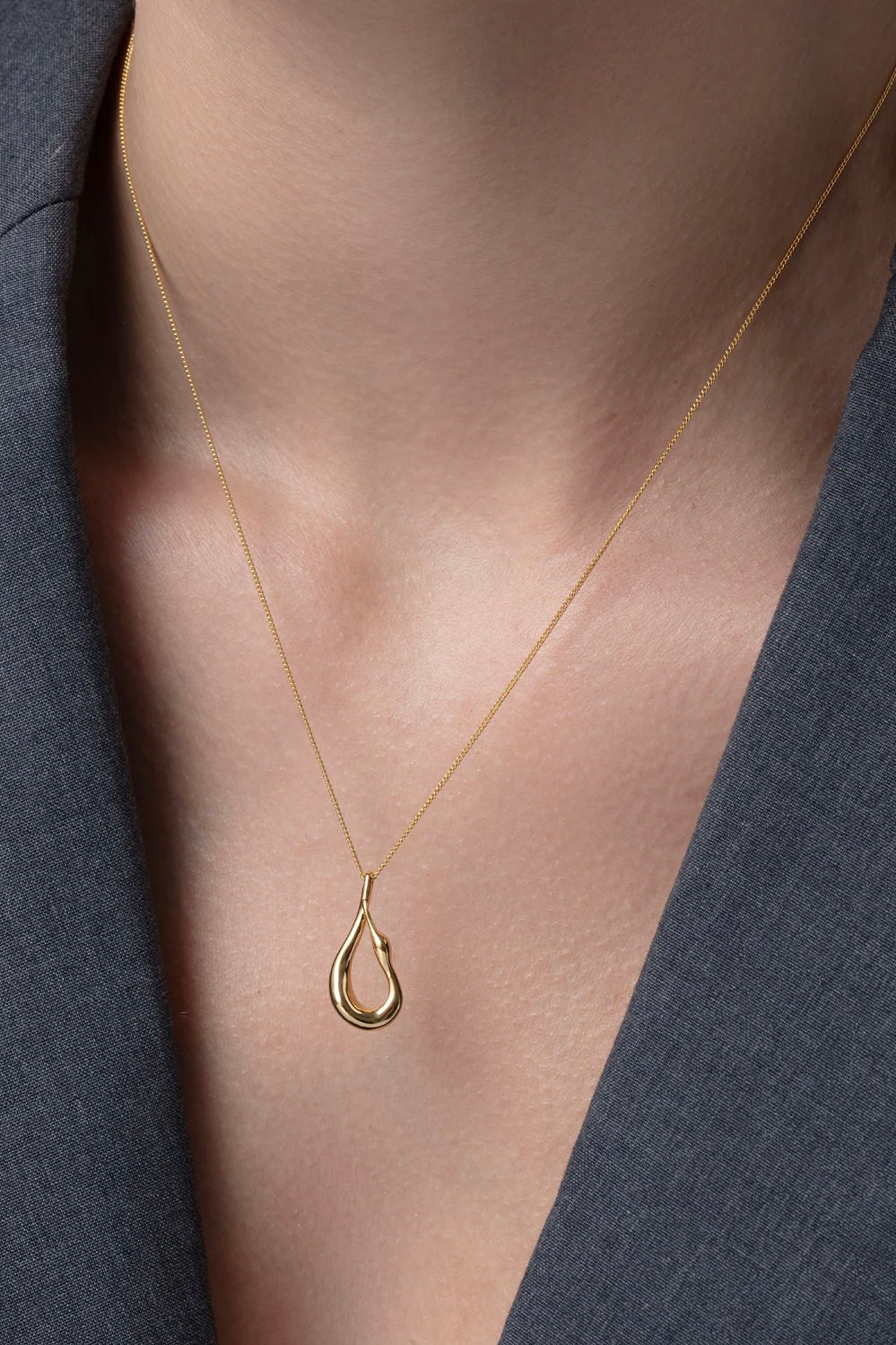 Jenny Bird - Mini Egret Pendant (Gold)