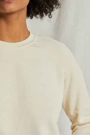 Perfect White Tee - Lennon Shrunken Sweatshirt (sugar)