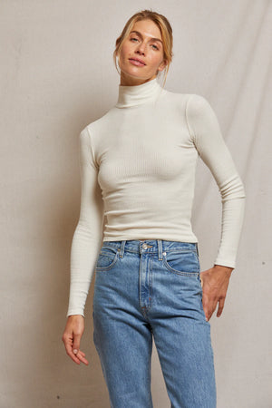 Perfect White Tee - Noelle Rib Tutleneck (sugar)