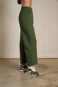 Perfect White Tee - Fallon Fleece Pants (fern)