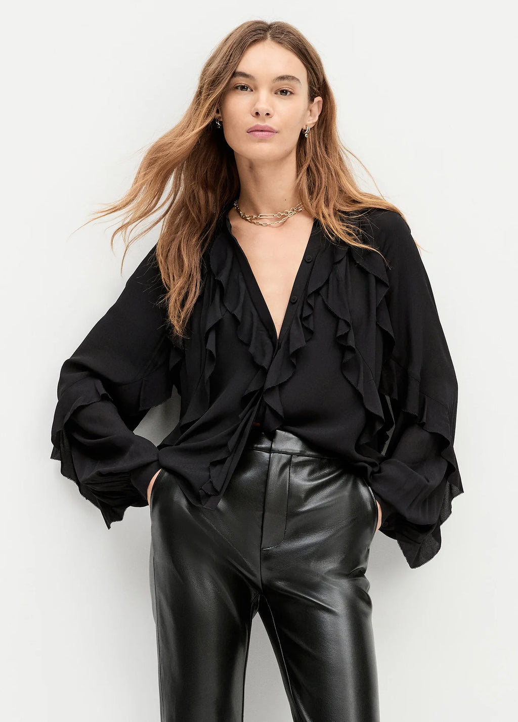 Favorite Daughter - The Because of You Top (black)