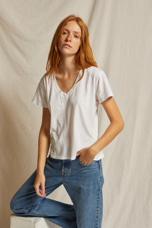 Perfect White Tee - Hendrix Basic V-Neck (white)